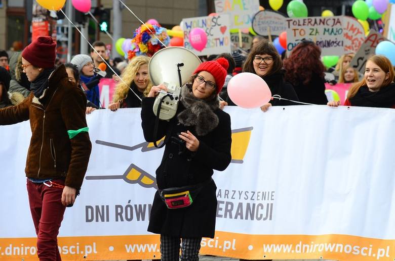 Marsz Równości w Poznaniu: Zobacz, kto szedł z manifestantami [RELACJA NA ŻYWO]