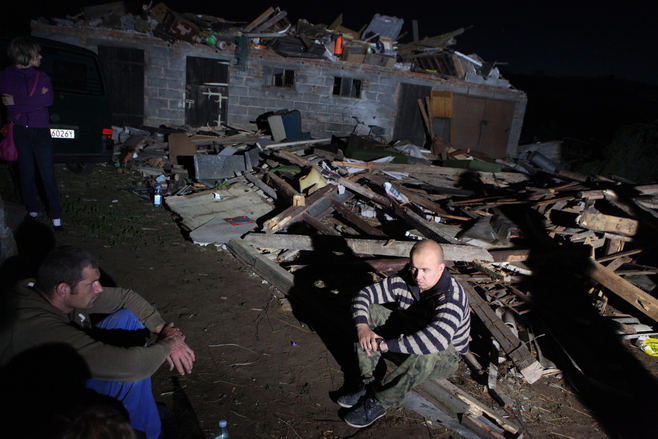 Торнадо в Польше уничтожил около сотни домов